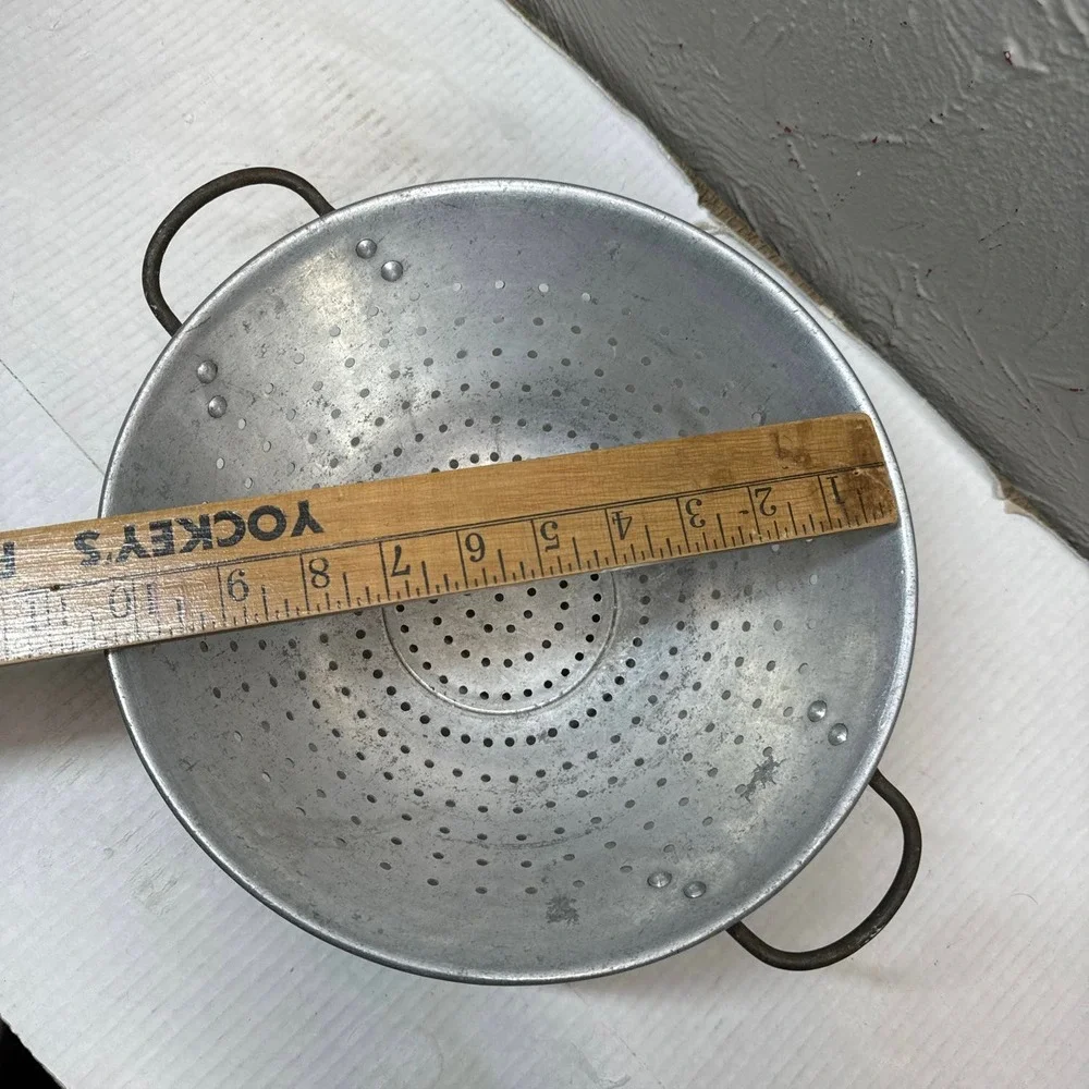 Wear-Ever Heavy Duty Aluminum Colander Strainer‎ Metal Vintage Handles